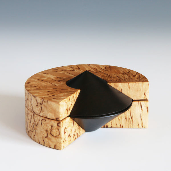 Open Pointed Box